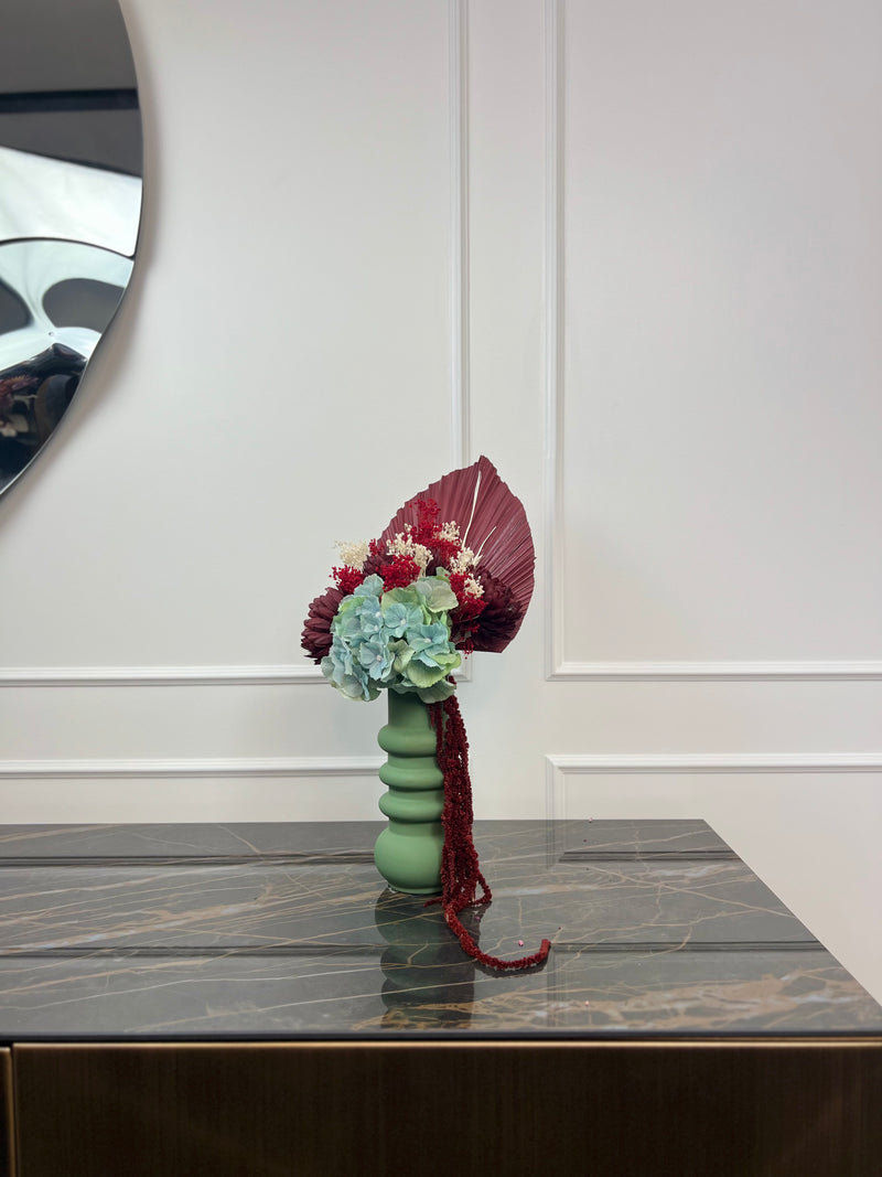Vine kiss — vue 2